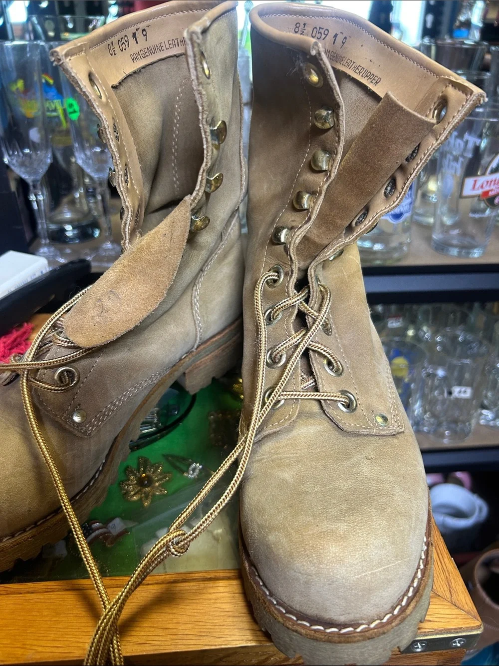 Vintage Men's Lace-Up Work Boots in Beige Brown